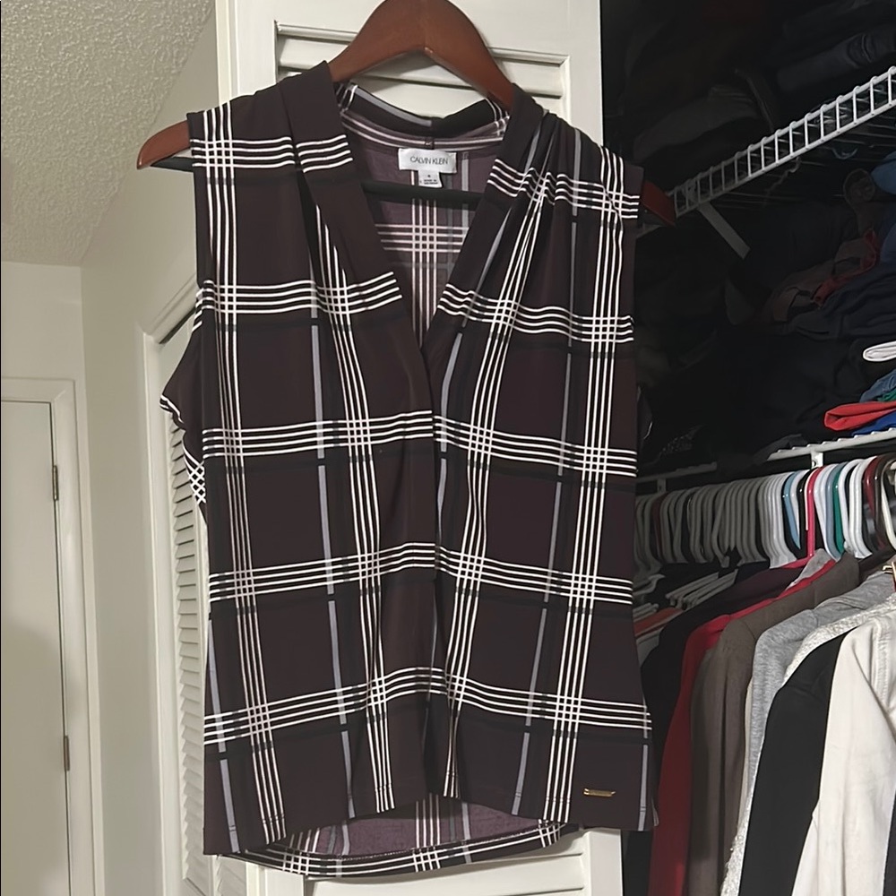 Calvin Klein Purple and White Sleeveless Blouse with Mandarin Collar